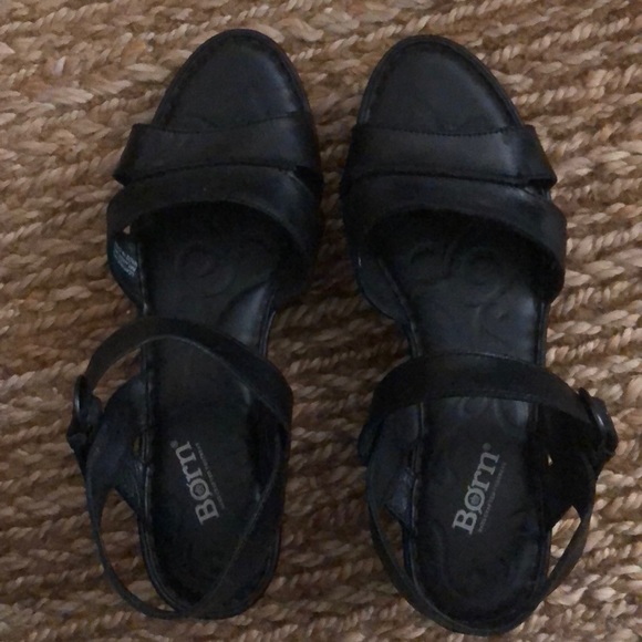 born black leather wedges - Picture 5 of 6